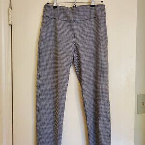 Pull-on stretch houndstooth ankle pants NWOT